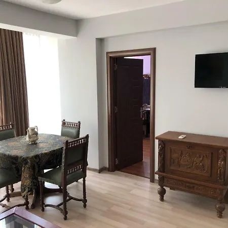Symphony Luxury / Central Apartment *